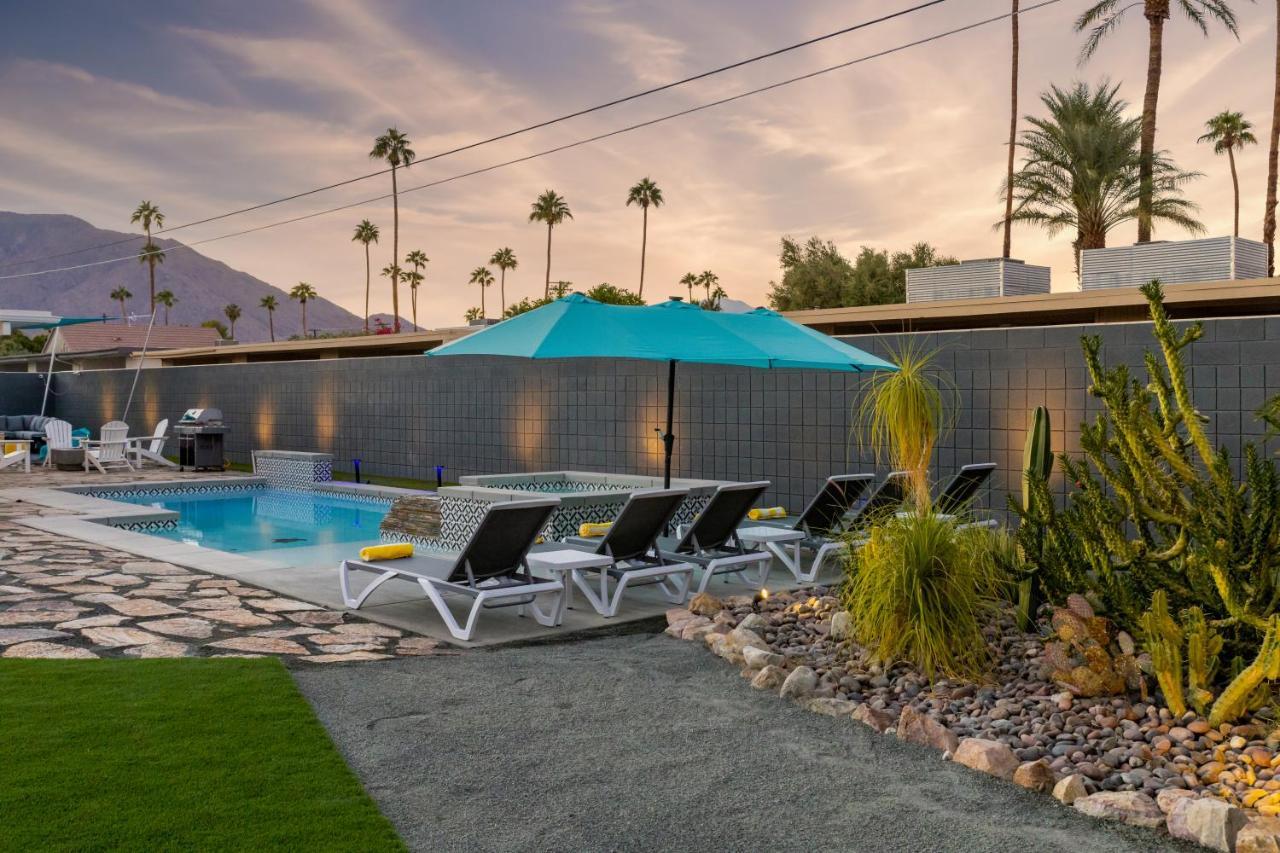 The Desert Xscape Pool & Views Palm Springs Exterior photo