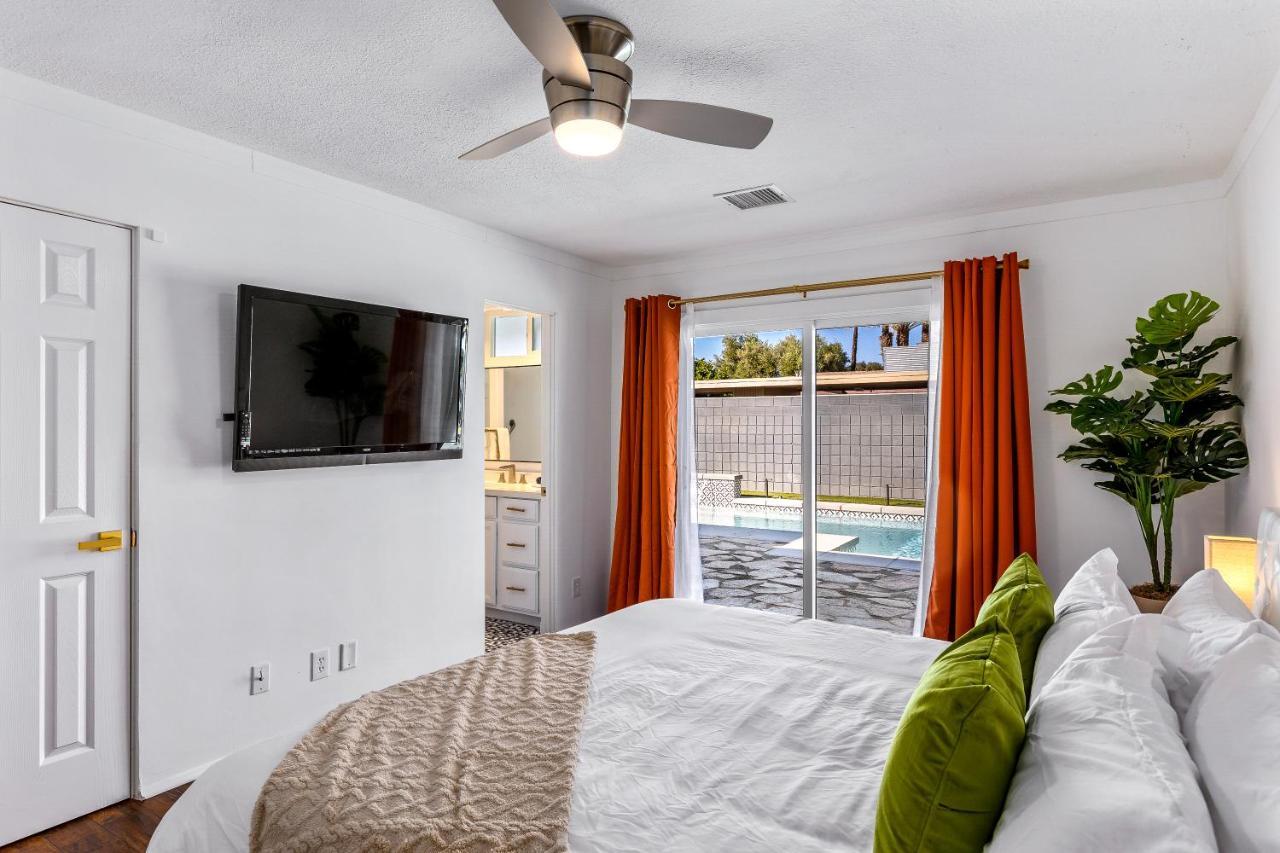 The Desert Xscape Pool & Views Palm Springs Exterior photo